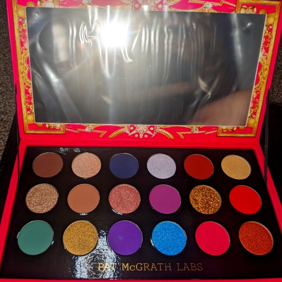 Pat McGrath Makeup Pallet - Picture 1 of 3